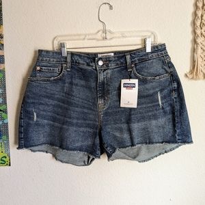 Levi’s NWT Denizen High Rise 3" Mom Jean Shorts Sz 16
